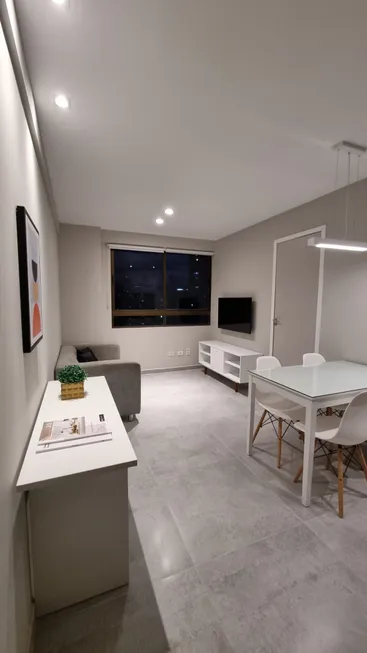 Foto 1 de Apartamento com 1 Quarto para alugar, 35m² em Boa Viagem, Recife