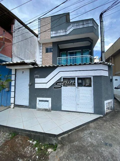 Foto 1 de Casa com 2 Quartos à venda, 110m² em Village de Rio das Ostras, Rio das Ostras