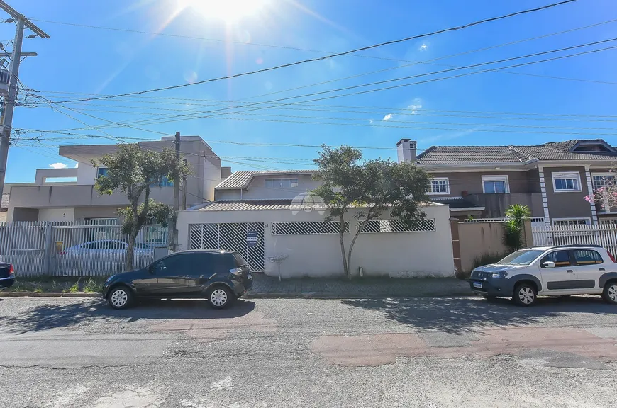 Foto 1 de Casa com 4 Quartos à venda, 192m² em Jardim das Américas, Curitiba