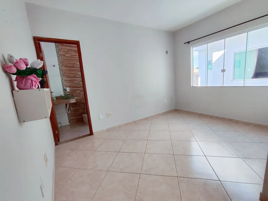 Foto 1 de Casa com 3 Quartos à venda, 120m² em Vale das Palmeiras, Macaé