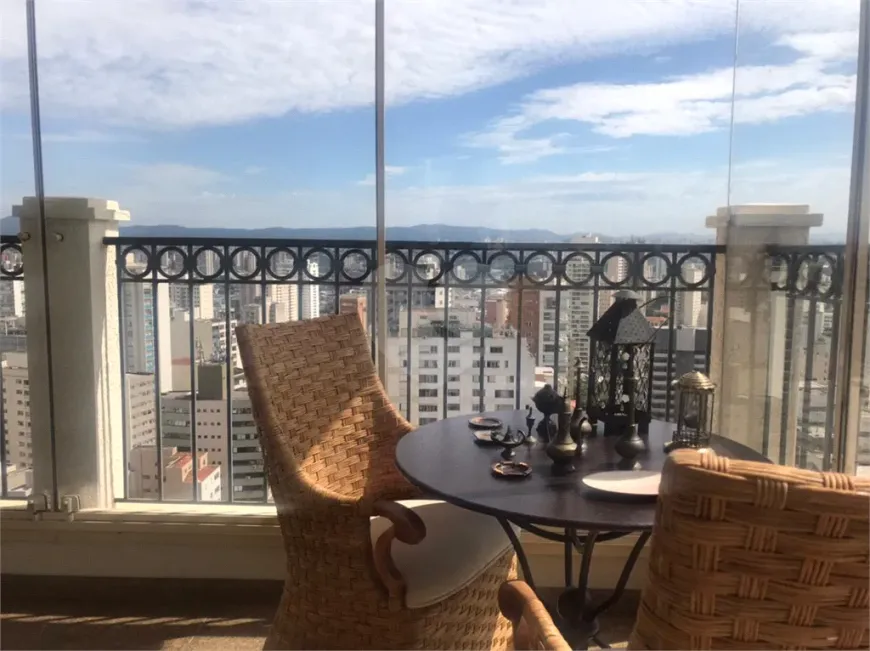 Foto 1 de Apartamento com 3 Quartos à venda, 317m² em Higienópolis, São Paulo