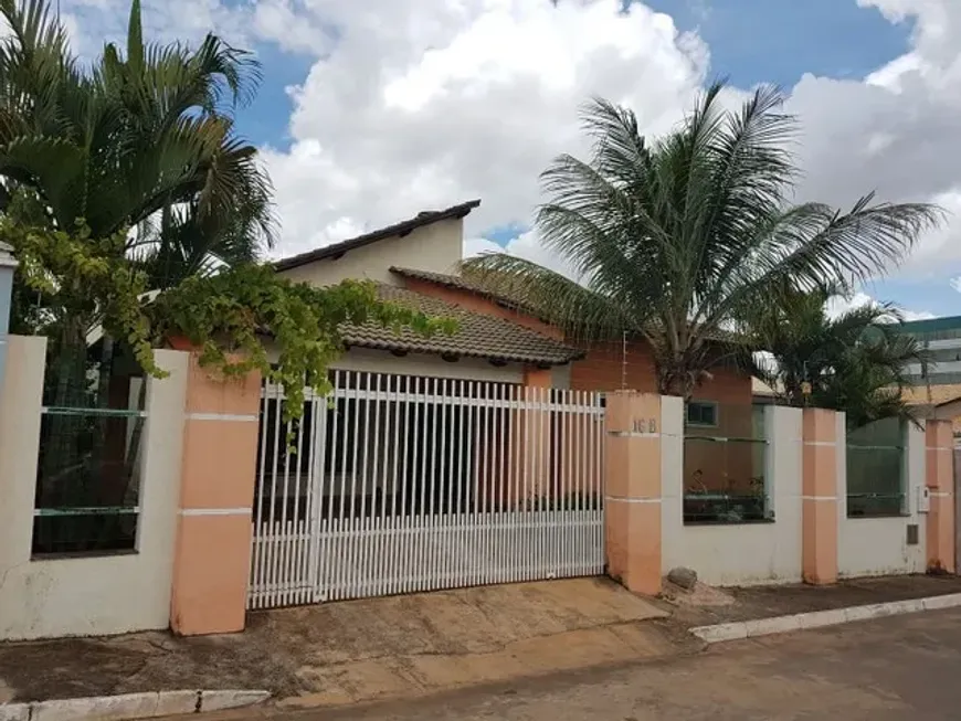 Foto 1 de Casa de Condomínio com 3 Quartos à venda, 350m² em Setor Habitacional Vicente Pires, Brasília