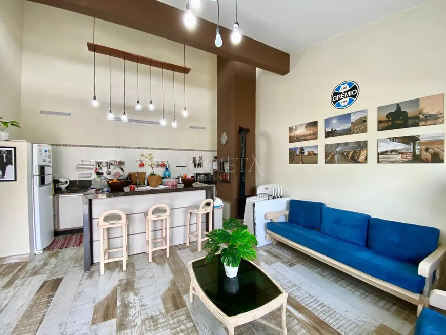 Foto 1 de Casa com 2 Quartos à venda, 78m² em Bombas, Bombinhas