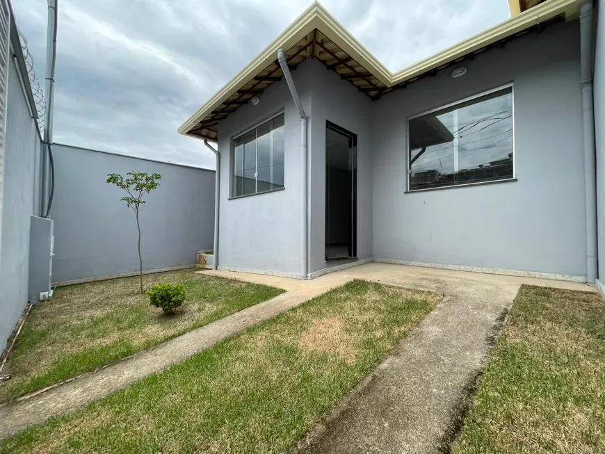 Foto 1 de Casa com 2 Quartos à venda, 58m² em Canaã, Belo Horizonte