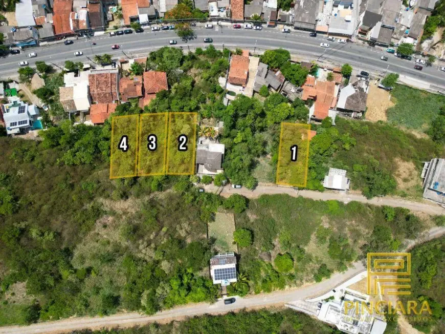 Foto 1 de Lote/Terreno à venda, 360m² em Camboinhas, Niterói