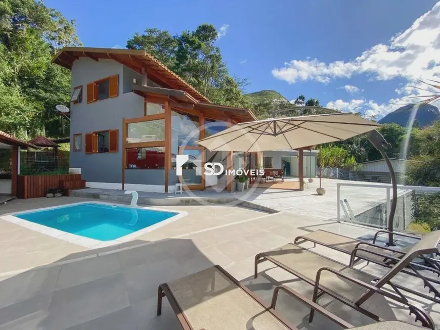 Foto 1 de Casa com 4 Quartos à venda, 600m² em Quebra Frascos, Teresópolis