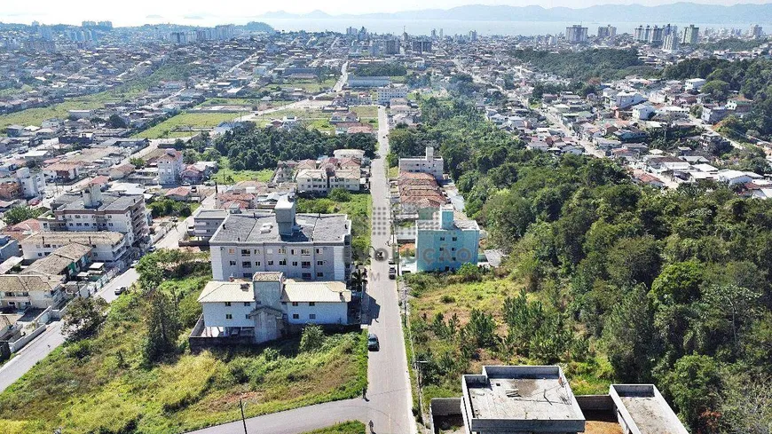 Foto 1 de Lote/Terreno à venda, 360m² em Ipiranga, São José