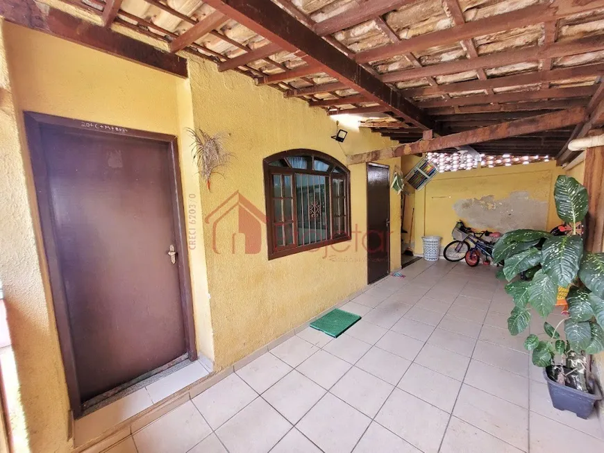 Foto 1 de Casa com 2 Quartos à venda, 68m² em Vila Bandeirantes, Nova Iguaçu