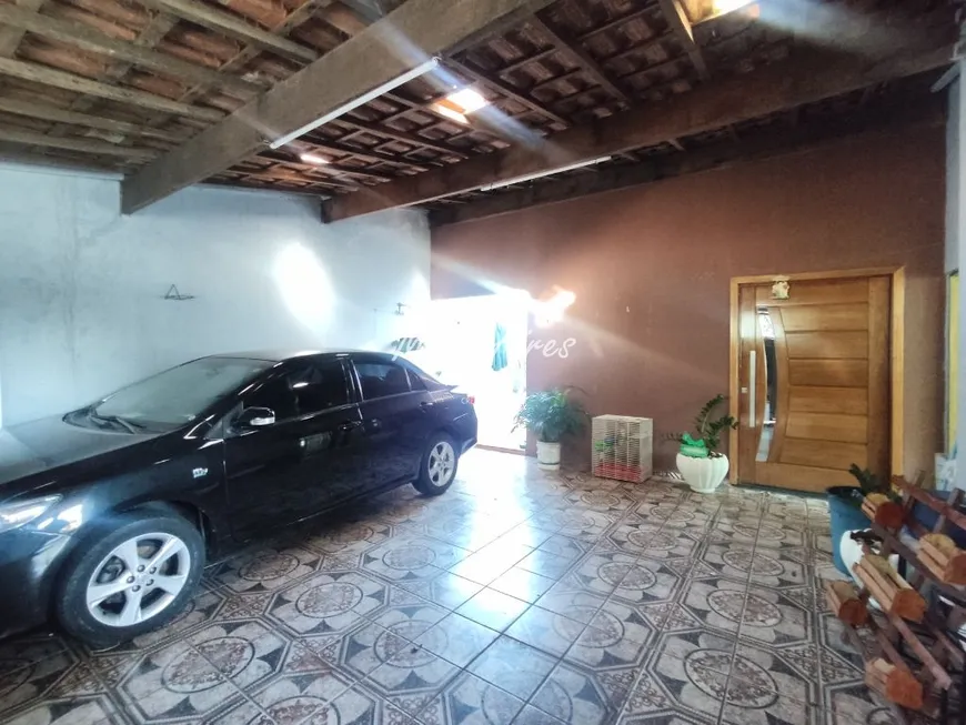 Foto 1 de Casa com 3 Quartos à venda, 220m² em Loteamento Habitacional Sao Carlos 2, São Carlos