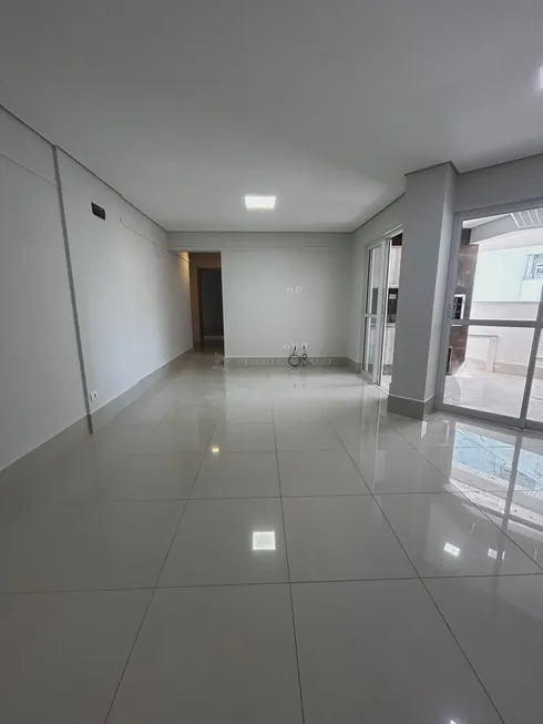 Foto 1 de Apartamento com 2 Quartos à venda, 70m² em Zona 7, Maringá