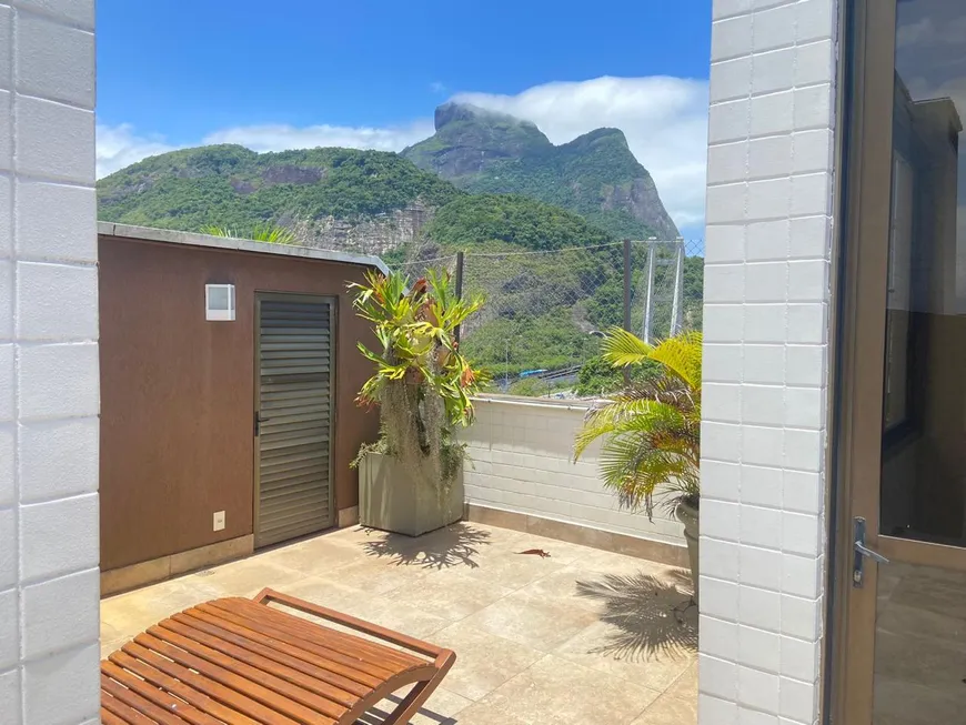Foto 1 de Cobertura com 3 Quartos à venda, 297m² em Jardim Oceanico, Rio de Janeiro