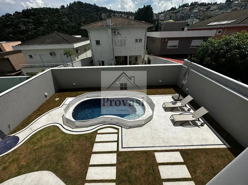 Foto 1 de Casa de Condomínio com 3 Quartos à venda, 306m² em Parque Sinai, Santana de Parnaíba