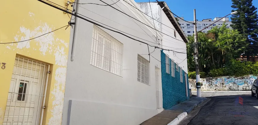 Foto 1 de Casa com 2 Quartos à venda, 60m² em Cambuci, São Paulo