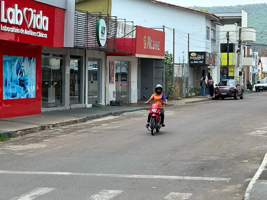 Foto 1 de com 4 Quartos à venda, 280m² em Centro, Paraíso do Tocantins