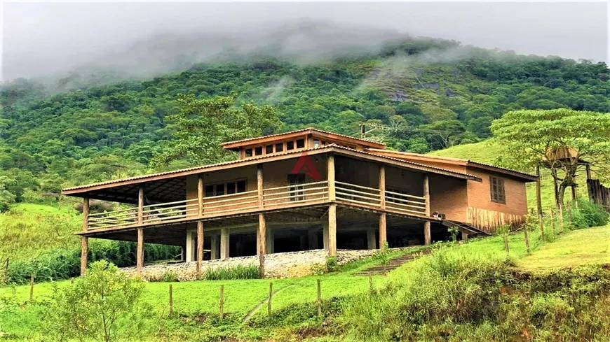 Foto 1 de Casa com 3 Quartos à venda, 300m² em , Monteiro Lobato