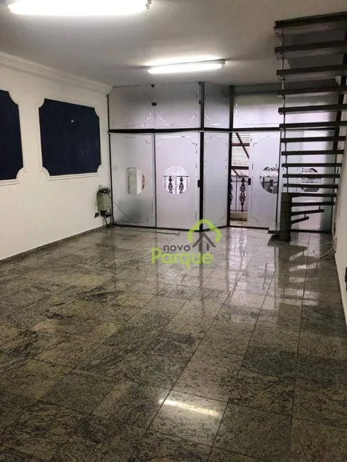 Foto 1 de Casa com 3 Quartos à venda, 320m² em Cambuci, São Paulo