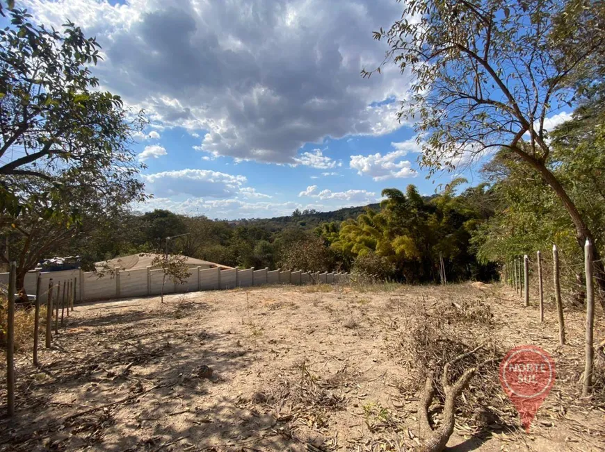 Foto 1 de Lote/Terreno à venda, 1000m² em , Brumadinho