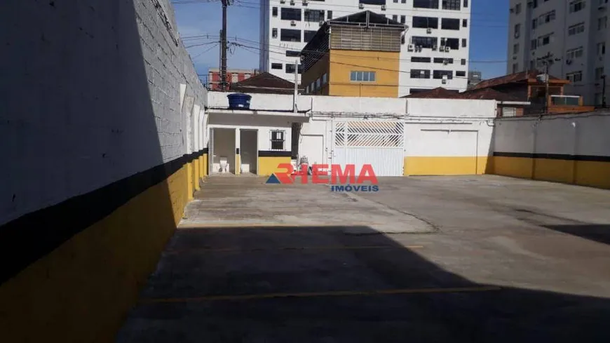 Foto 1 de Lote/Terreno para alugar, 438m² em Embaré, Santos