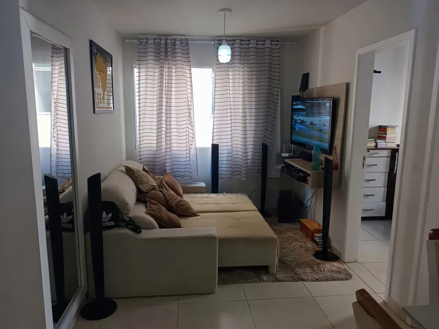 Foto 1 de Apartamento com 2 Quartos à venda, 46m² em Parque Maraba, Taboão da Serra