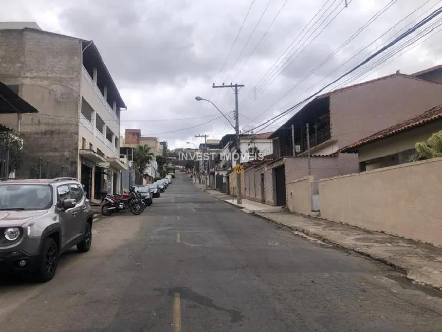 Foto 1 de Casa com 6 Quartos à venda, 401m² em Bandeirantes, Juiz de Fora