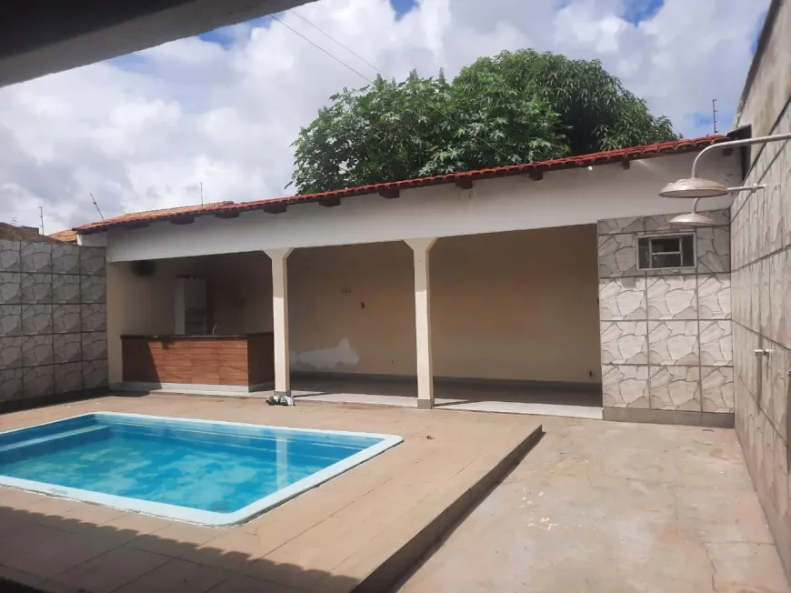 Foto 1 de Casa com 3 Quartos à venda, 140m² em Residencial Santa Fe, Goiânia