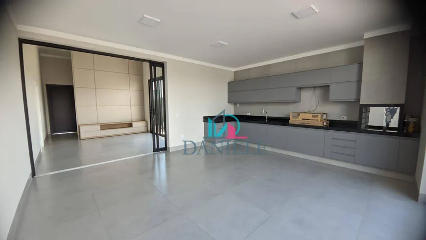Foto 1 de Casa de Condomínio com 3 Quartos à venda, 275m² em Residencial Damha, Araraquara
