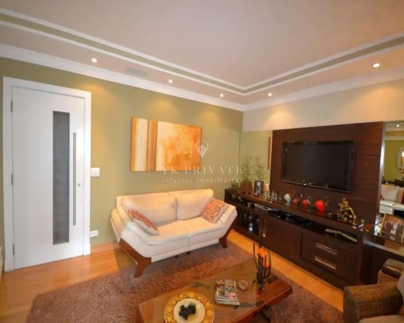 Foto 1 de Apartamento com 3 Quartos à venda, 146m² em Vila Romana, São Paulo