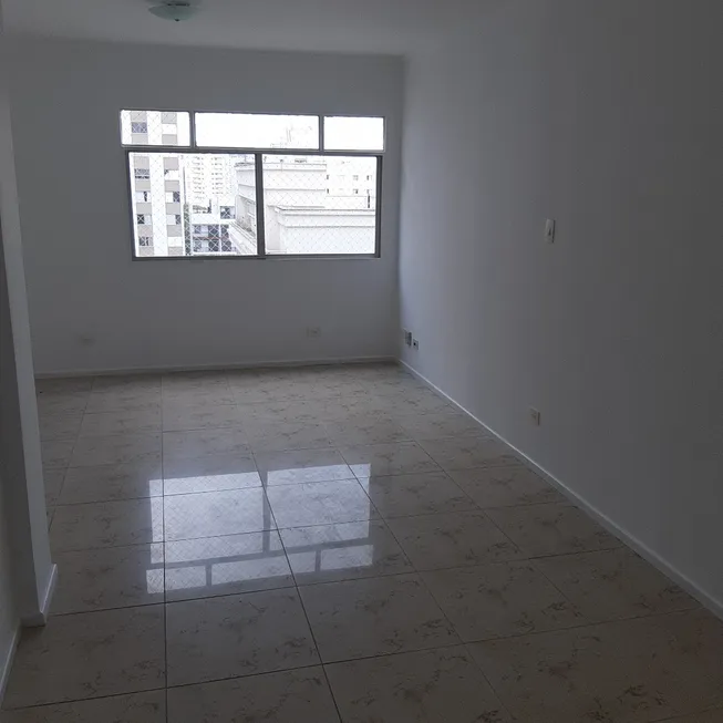 Foto 1 de Apartamento com 2 Quartos para alugar, 82m² em Cerqueira César, São Paulo