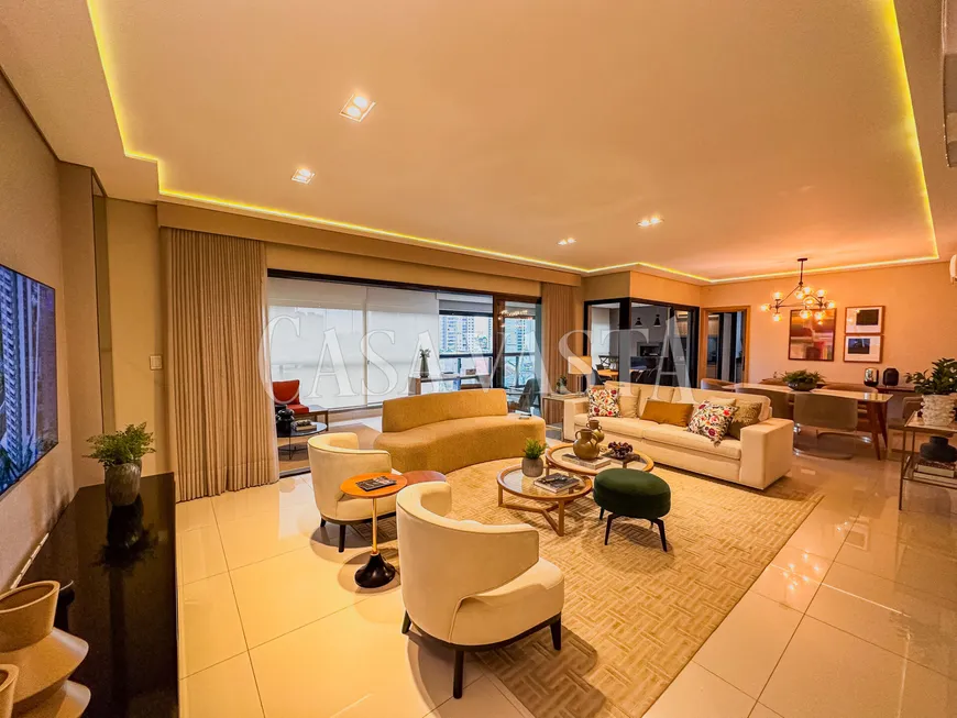 Foto 1 de Apartamento com 4 Quartos à venda, 257m² em Centro, Araçatuba