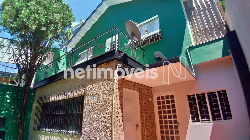 Foto 1 de Casa com 2 Quartos à venda, 250m² em Jardim Das Bandeiras, São Paulo
