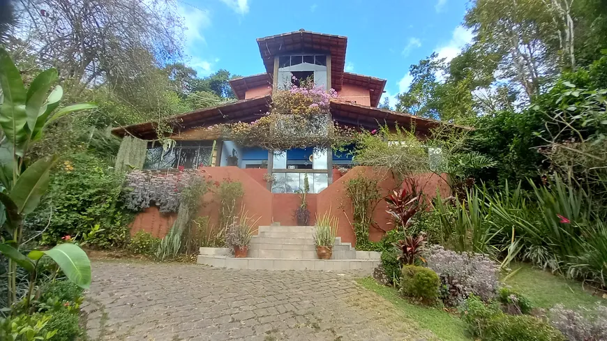 Foto 1 de Casa de Condomínio com 5 Quartos à venda, 300m² em Le Cottage, Nova Lima