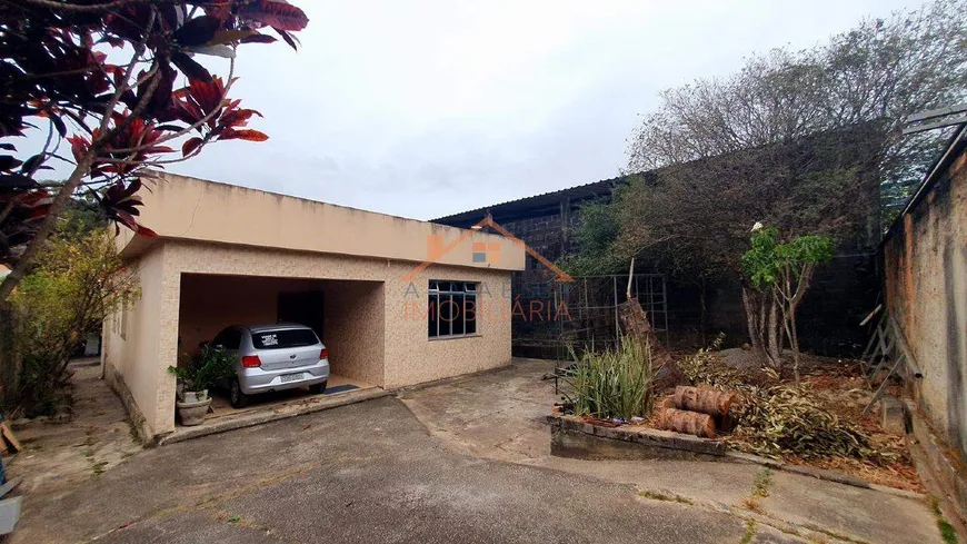 Foto 1 de Casa com 3 Quartos à venda, 360m² em Jardim das Alterosas 2 Secao, Betim