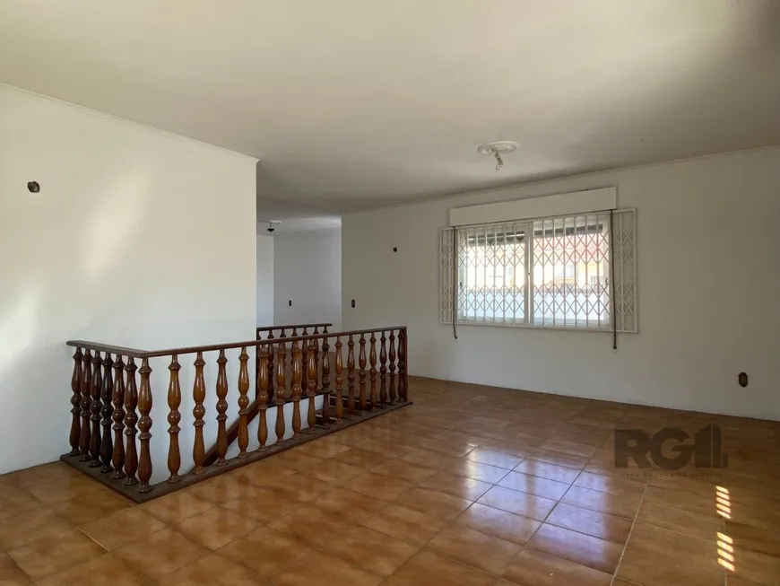 Foto 1 de Casa com 5 Quartos à venda, 361m² em Vila Ipiranga, Porto Alegre