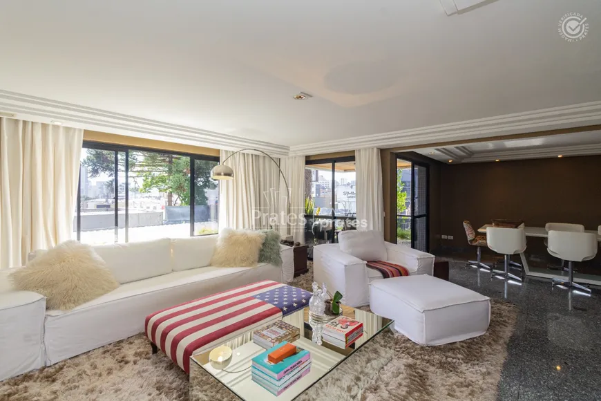 Foto 1 de Apartamento com 3 Quartos para alugar, 164m² em Batel, Curitiba