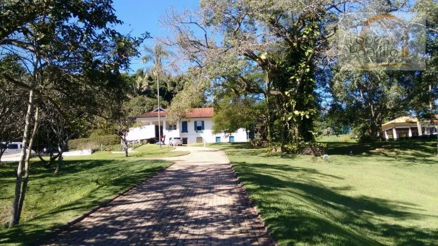 Foto 1 de Casa de Condomínio com 3 Quartos à venda, 320m² em Lagos De Santa Helena, Bragança Paulista