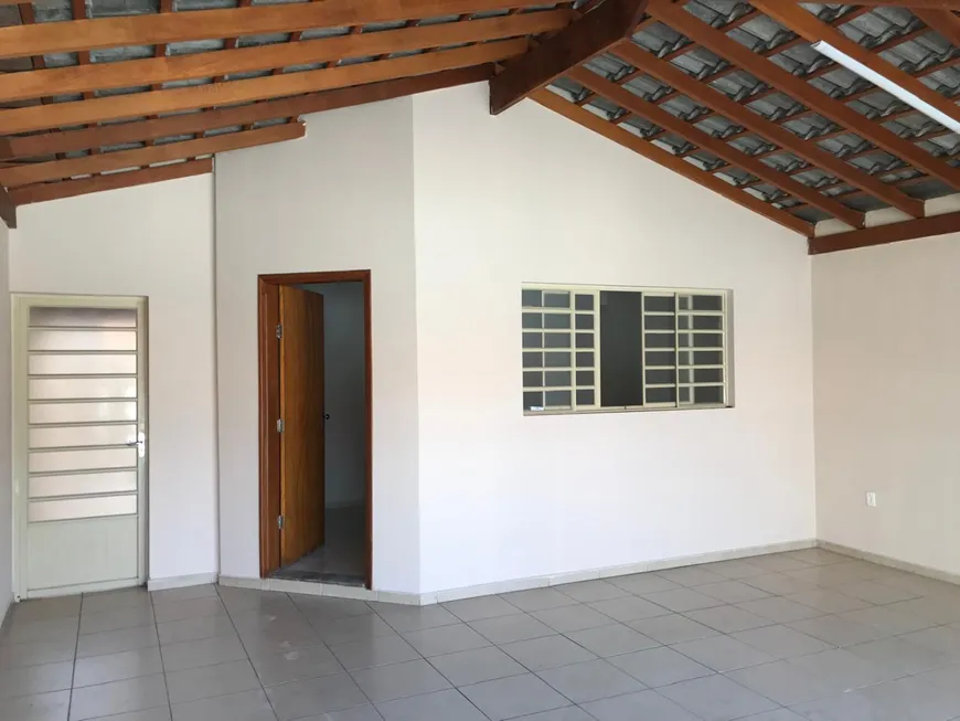 Foto 1 de Casa com 2 Quartos para alugar, 111m² em JARDIM CIDADE JARDIM, Indaiatuba