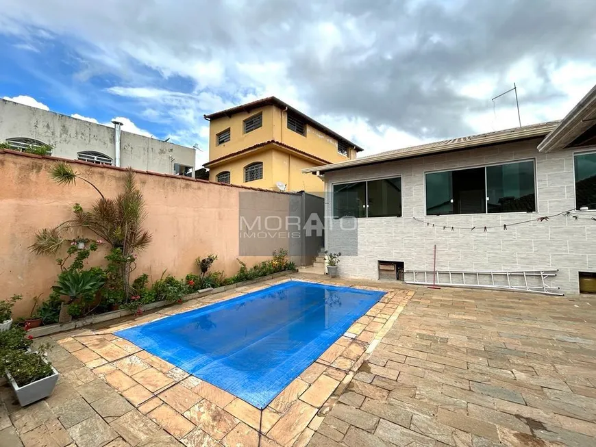 Foto 1 de Casa com 3 Quartos à venda, 140m² em Bom Jesus, Contagem