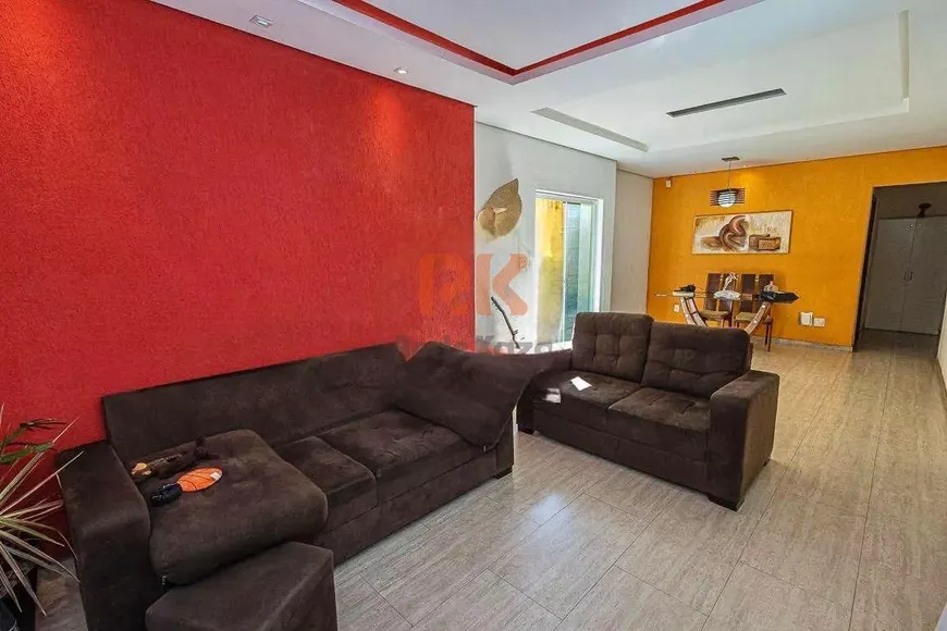 Foto 1 de Casa com 3 Quartos para alugar, 440m² em Planalto, Belo Horizonte