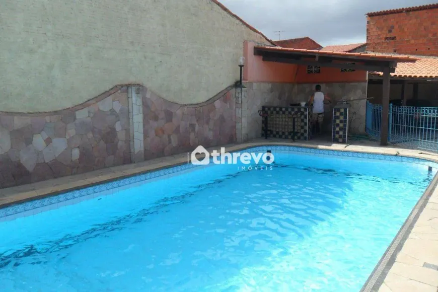 Foto 1 de Casa com 3 Quartos à venda, 200m² em Novo Mondubim, Fortaleza