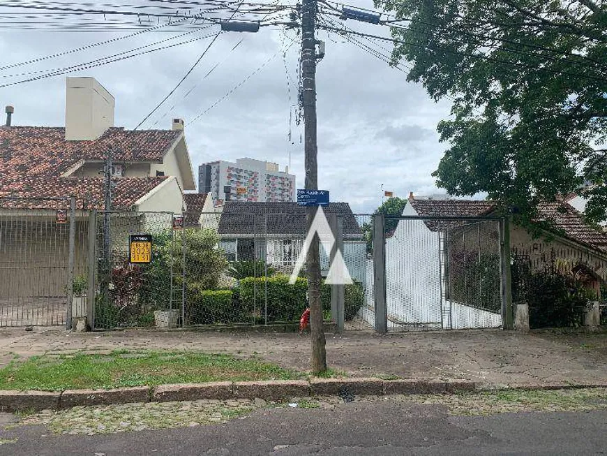 Foto 1 de Casa com 3 Quartos à venda, 226m² em Santo Antônio, Porto Alegre