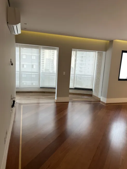 Foto 1 de Apartamento com 2 Quartos para alugar, 110m² em Vila Olímpia, São Paulo