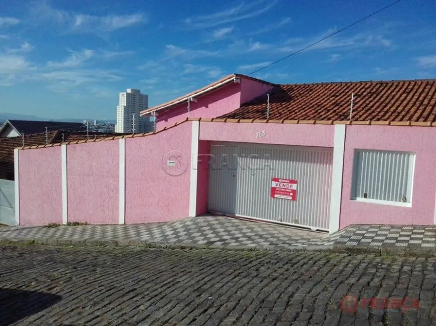 Foto 1 de Casa com 3 Quartos à venda, 210m² em Centro, Jacareí