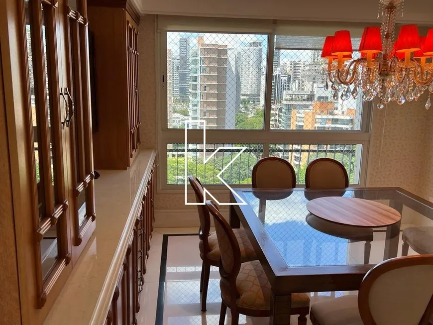 Foto 1 de Apartamento com 5 Quartos à venda, 469m² em Vila Uberabinha, São Paulo