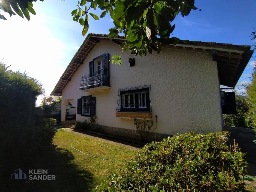 Foto 1 de Casa com 3 Quartos à venda, 281m² em Vale dos Pinheiros, Nova Friburgo