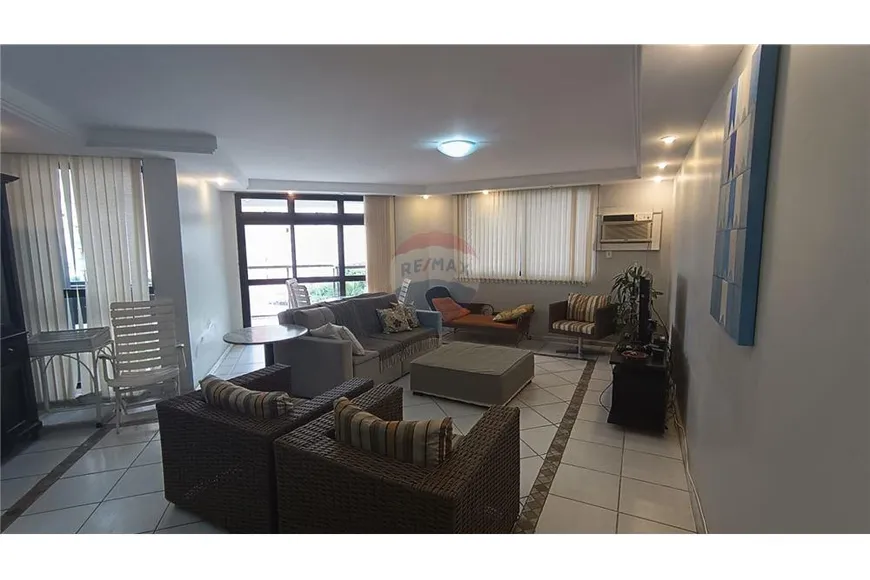 Foto 1 de Apartamento com 4 Quartos à venda, 152m² em Pitangueiras, Guarujá