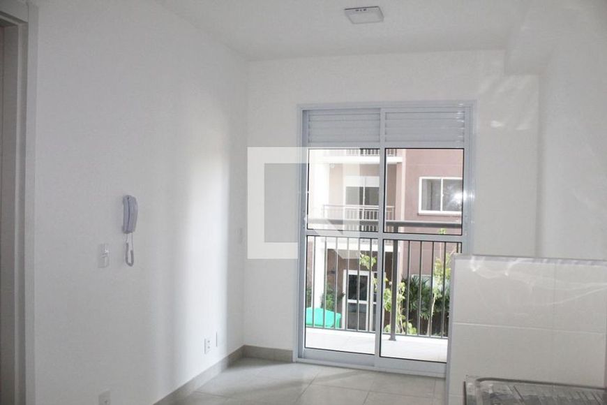 Foto 1 de Apartamento com 1 Quarto para alugar, 32m² em Chácara Santo Antônio, São Paulo