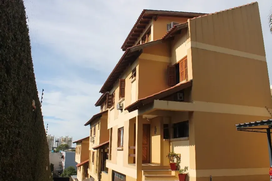 Foto 1 de Casa de Condomínio com 3 Quartos à venda, 168m² em Tristeza, Porto Alegre