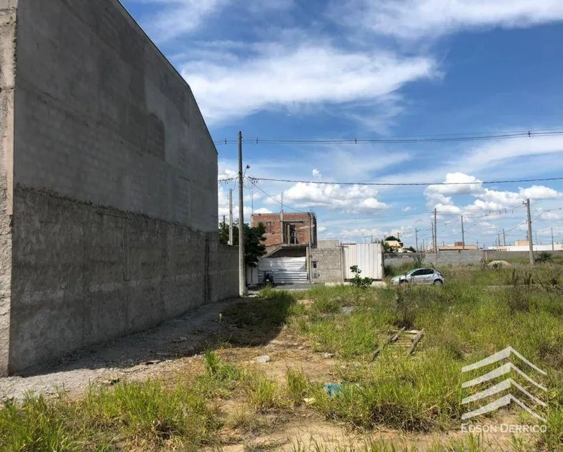 Foto 1 de Lote/Terreno à venda, 240m² em Loteamento Residencial e Comercial Araguaia, Pindamonhangaba