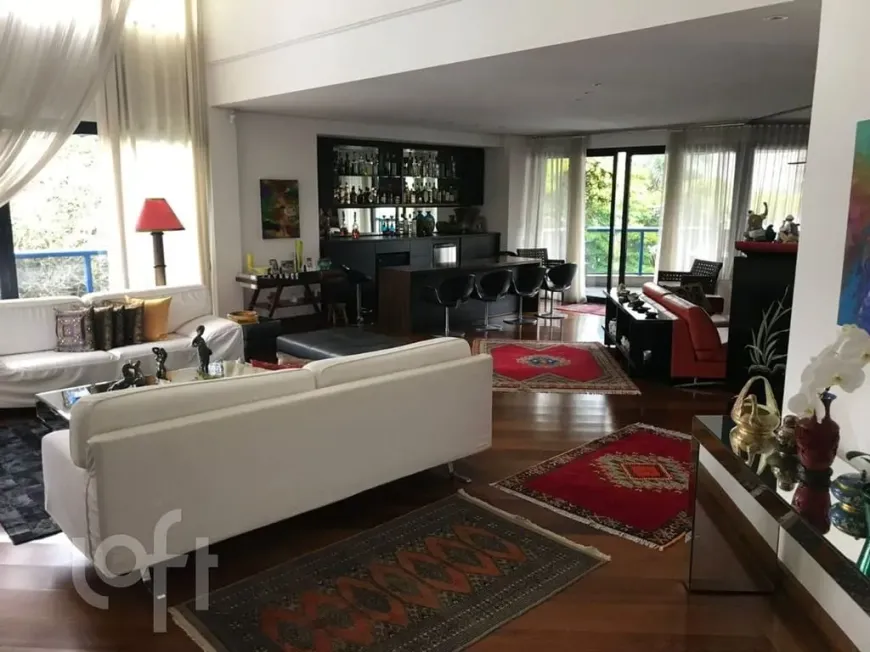 Foto 1 de Apartamento com 4 Quartos à venda, 786m² em Cerqueira César, São Paulo