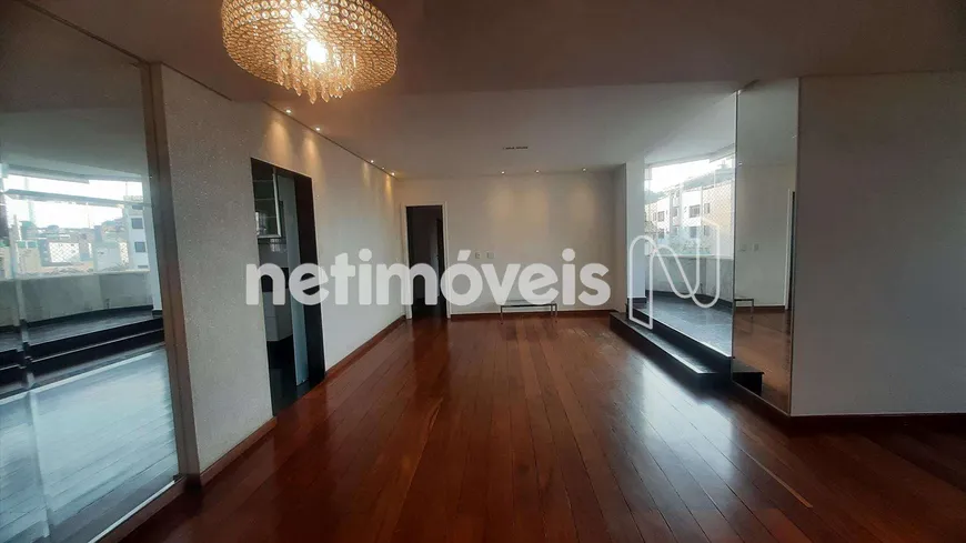 Foto 1 de Apartamento com 3 Quartos à venda, 135m² em Coração Eucarístico, Belo Horizonte